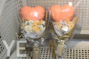 バルーン　誕生日　フラワーギフト　名前いり　文字入り　座席カード　結婚式　プレ花嫁　